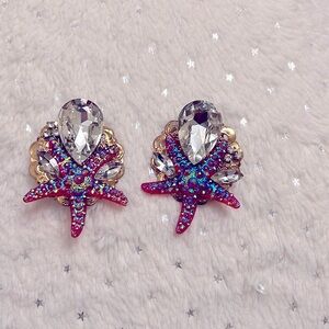 Star fish clip on earrings